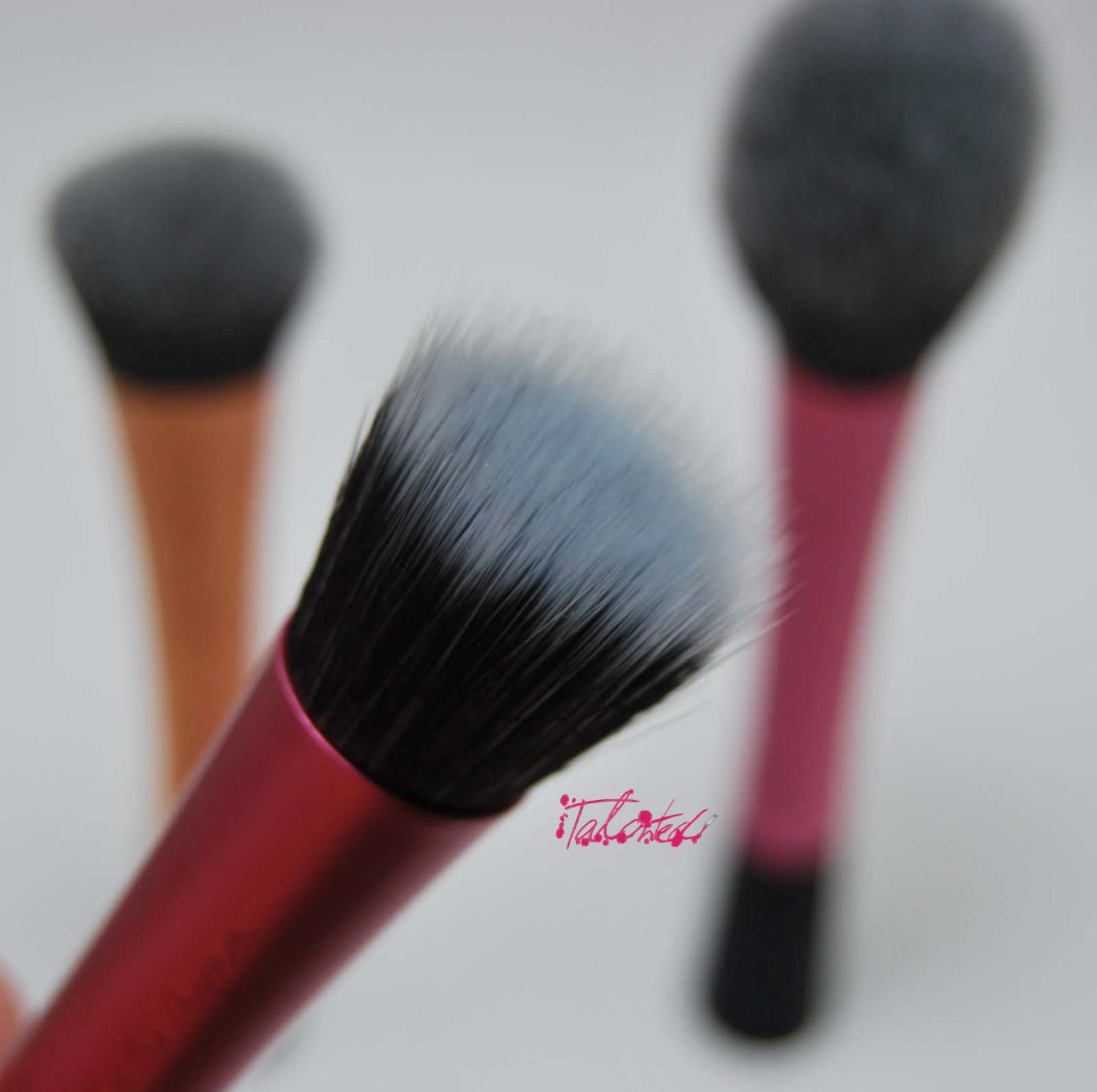 Real Techniques Brushes Mini Review
