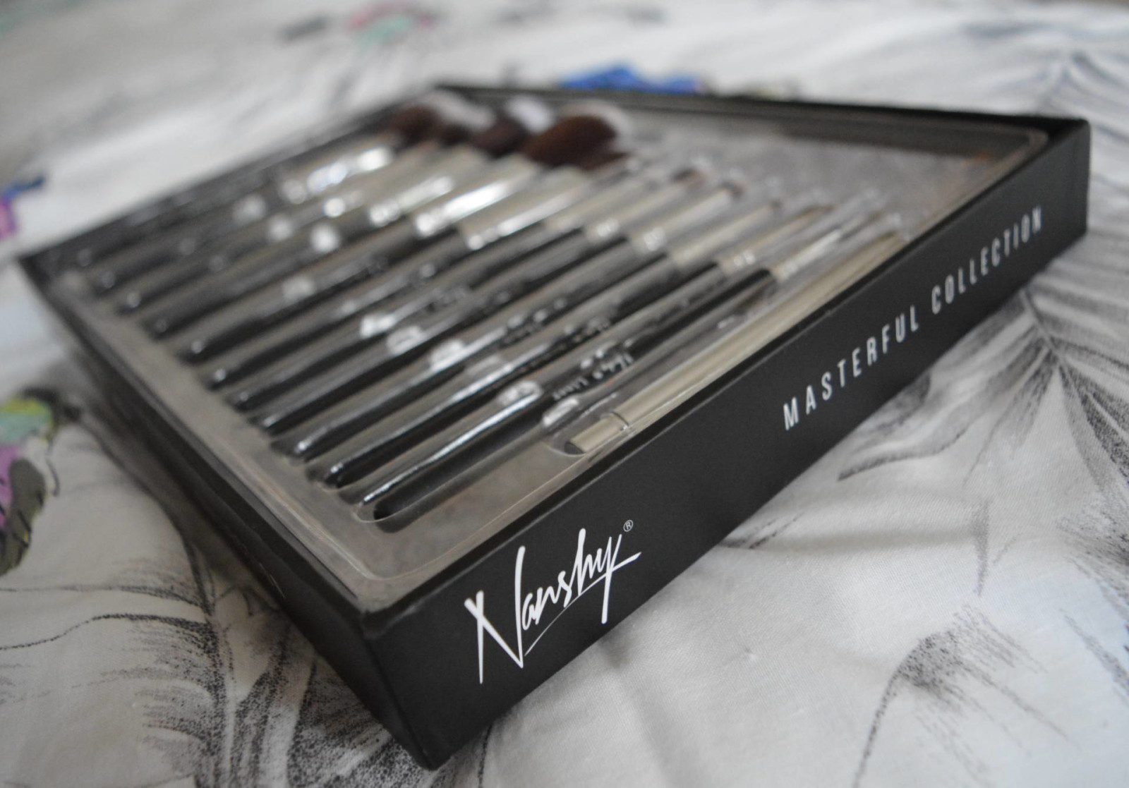 Nanshy-Masterful-Collection-make-up-brushes-review