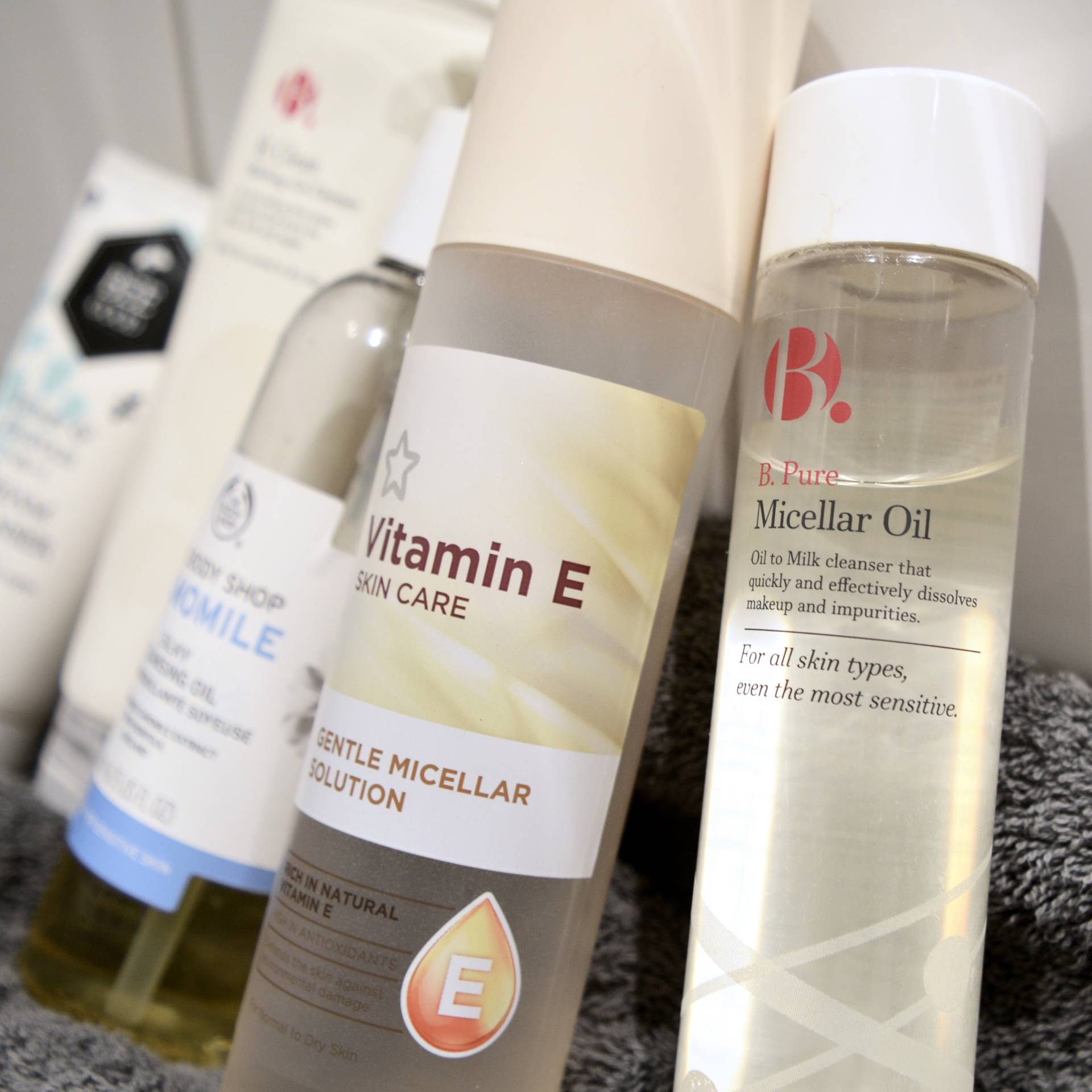5 best budget cleansers for sensitive skin - B.Micellar Oil // Talonted Lex