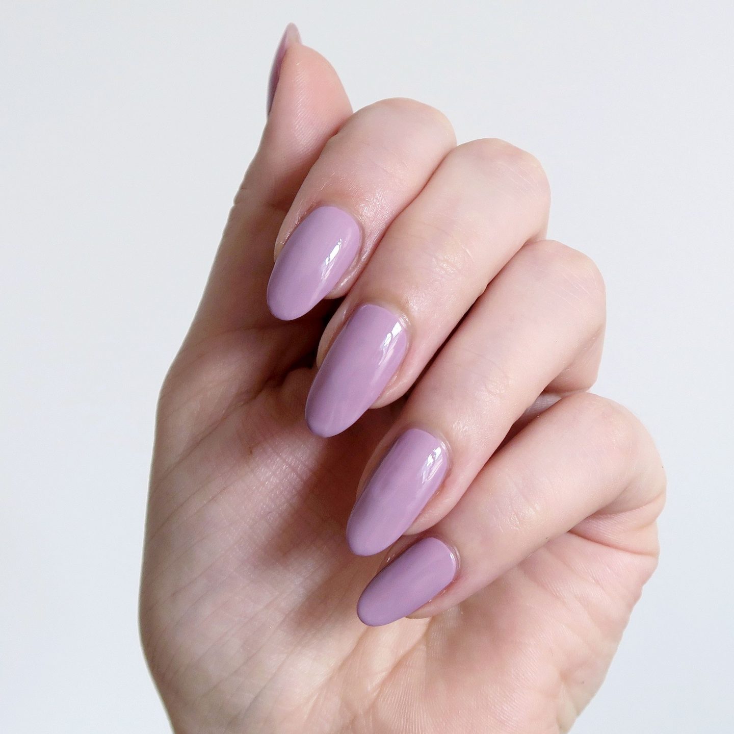Repin and click to see my review of the new Morgan Taylor Color Of Petals collection. Morgan Taylor 'Merci Bouquet' - a light lilac creme nail polish inspiration. Spring manicure inspiration. #talontedlex