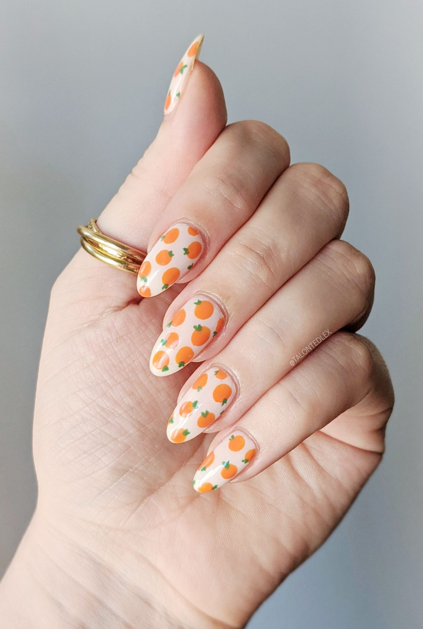 Summery Orange Nail Art